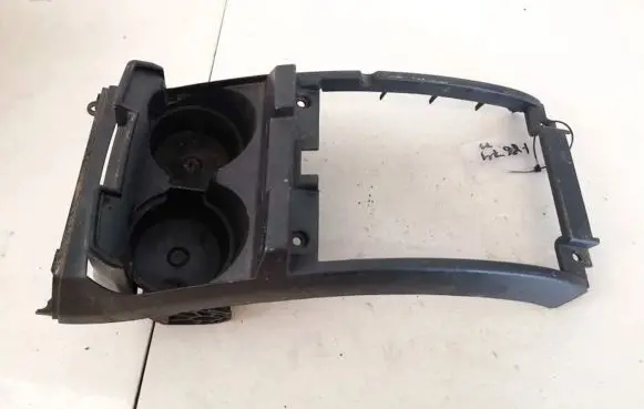 Chrysler Pacifica Cup holder 1002143a10