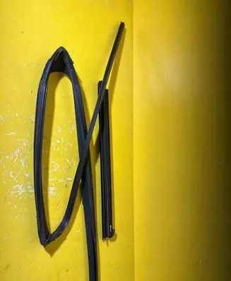 Mazda CX-5 II Rubber seal loading door KB7W73605