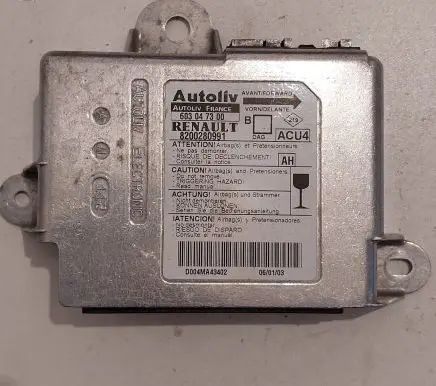 Renault Megane II Airbag control unit/module 603047300 8200280991 D004MA43402