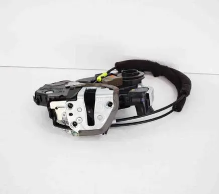Toyota C-HR I Front door lock A046693Q68A3107