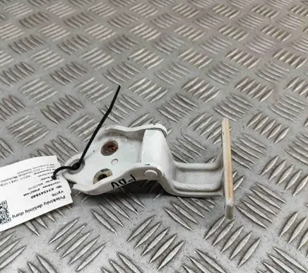Iveco Daily 6th gen Front door upper hinge 504131917