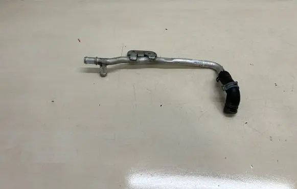 Audi A8 S8 D4 4H Engine coolant pipe/hose 4H0121399H