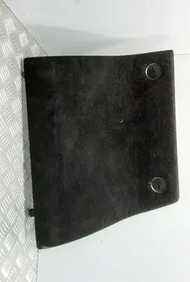 Trunk/boot lower side trim panel