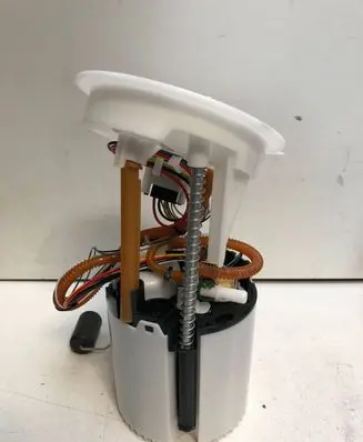 Volvo XC90 In-tank fuel pump 31372614 00205031028200