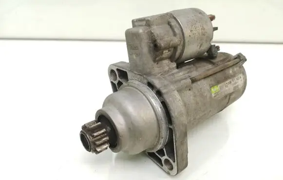 Skoda Octavia Mk2 (1Z) Starter motor 02M911023N D7GS10