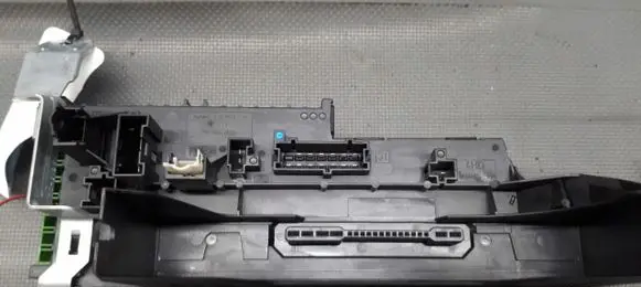 Mercedes-Benz C W204 Fuse box set 0-1670658-1
