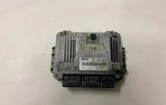Renault Scenic III - Grand scenic III Engine control unit/module 237100870R 237100055R 0281015798