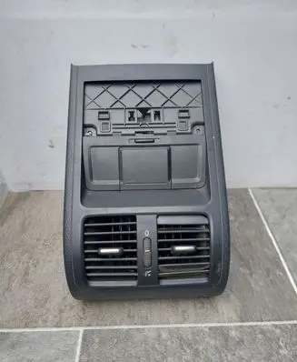 Volkswagen PASSAT B6 Rear air vent grill 3C0819203
