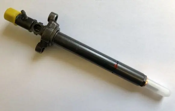 Citroen C4 I Fuel injector EJBR03801D HRD344