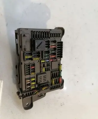 BMW X5 E70 Fuse module 518954020A