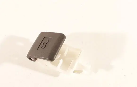 Engine bonnet (hood) release handle