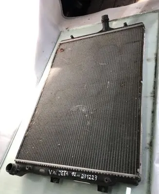 Volkswagen Jetta VI Coolant radiator