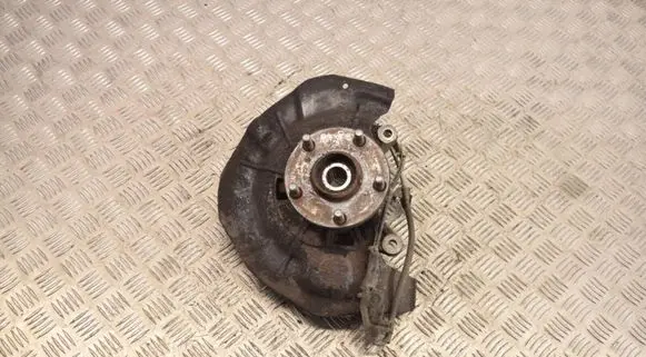 Lexus RX 300 Front wheel hub