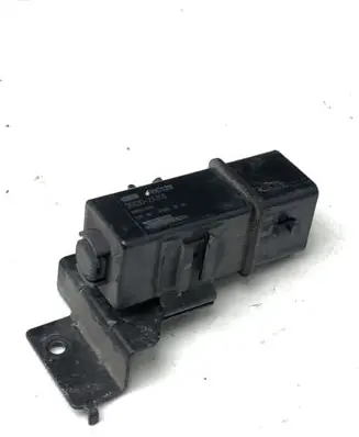 Hyundai Tucson TL Glow plug pre-heat relay 368302A701