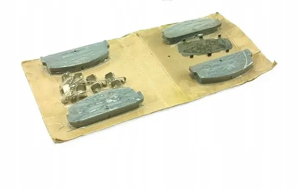 Mitsubishi Starion Brake pads (rear) MR389560