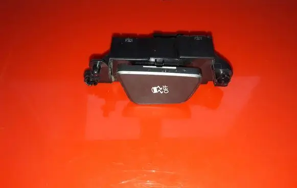 Hyundai i40 ESP (stability program) switch 937303Z850 39R1DN1000 1406130125