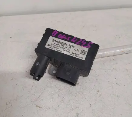 Mercedes-Benz B W245 Glow plug pre-heat relay A6401530479 899087000 00220060198