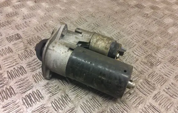 Opel Insignia A Starter motor