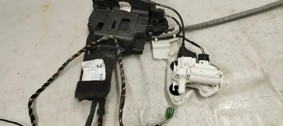 Mercedes-Benz S C217 Front door soft close latching motor (coupe) A0997202500 A2177600300 A2177230108