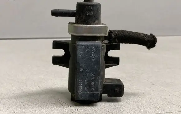 Audi A6 S6 C4 4A Turbo solenoid valve 1H0906627 72190320