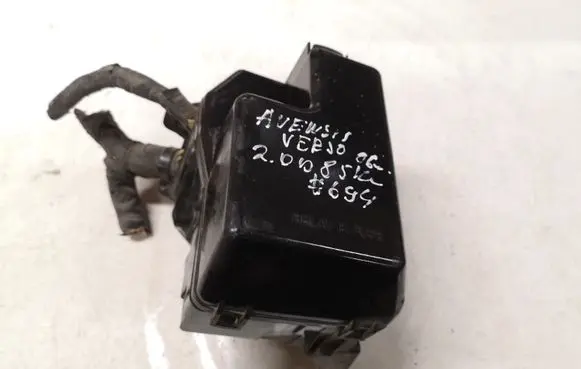 Toyota Avensis Verso Fuse box set