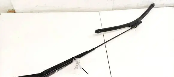 Skoda Octavia Mk2 (1Z) Front wiper blade arm 1Z1955410