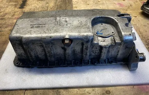 Oil sump