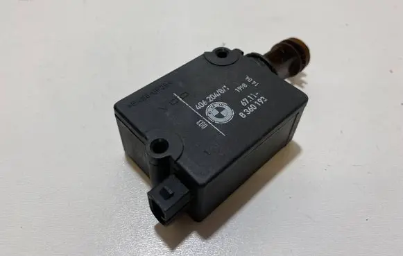 BMW 5 E39 Tailgate boot lock/latch motor 8360193