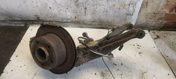 BMW 3 E36 Rear wheel hub spindle/knuckle 