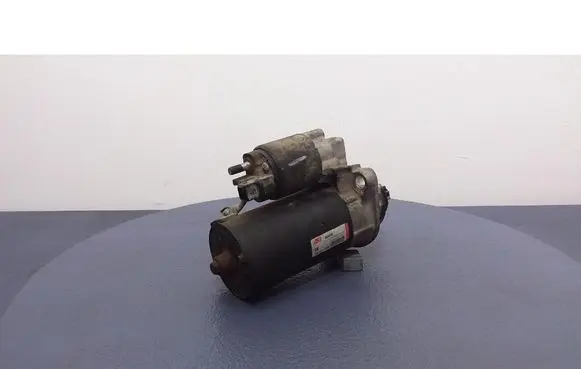 Volkswagen Golf IV Starter motor S0025