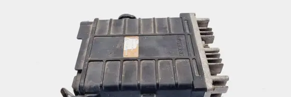 Volkswagen PASSAT B3 Engine control unit/module 893907404M 0261200234