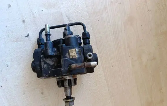 Ford Transit Fuel injection high pressure pump 6c1q9b395be