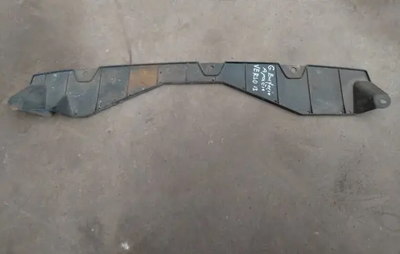 Toyota Verso Rear bumper underbody cover/under tray 