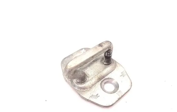 Mercedes-Benz Sprinter W907 W910 Front door lock loop/hook striker A9067200004