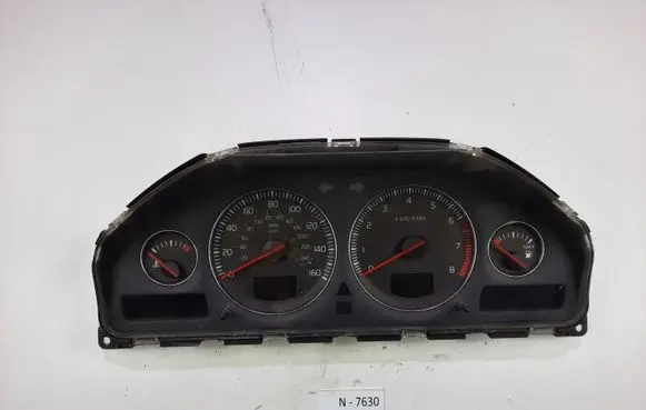 Volvo XC70 Speedometer (instrument cluster) 69594250T