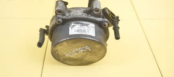 Alfa Romeo Giulietta Vacuum pump 55221325 4HTR7