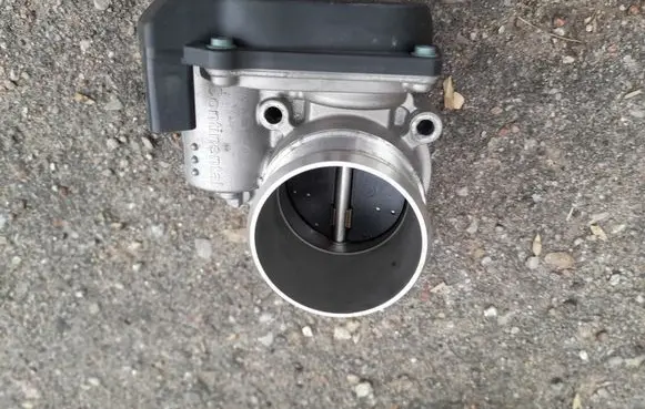 Audi A3 S3 8P Throttle valve 06F133062T 06F133062Q