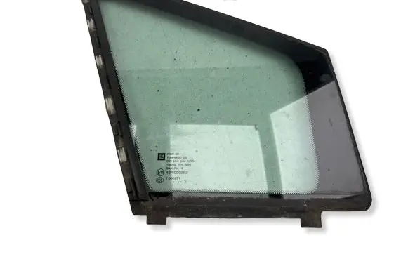Opel Meriva B Front door vent window glass four-door DOT904AS2M504 43R000262 E000251