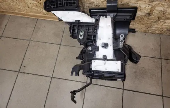 Interior heater climate box assembly