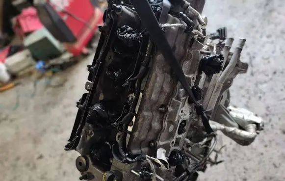 Jeep Cherokee Engine P68229788AA 7426