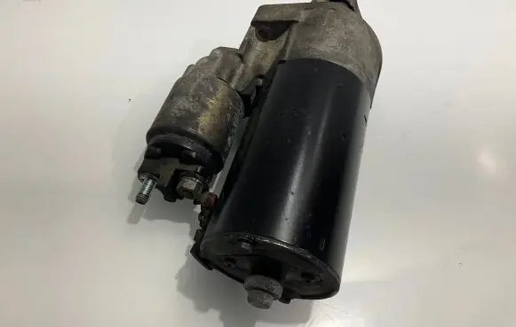 Mercedes-Benz E W211 Starter motor 0001115047