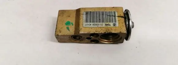 Air conditioning (A/C) expansion valve