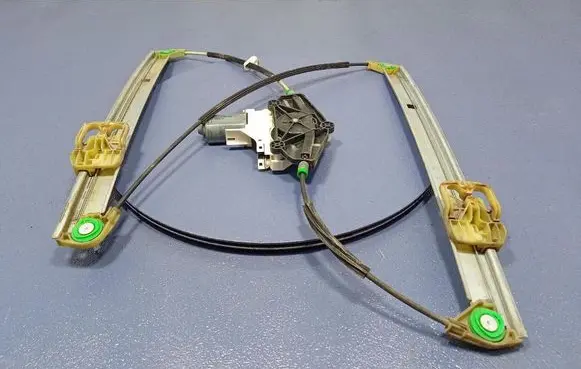Audi Q5 SQ5 Front door window regulator with motor 8R0837462B