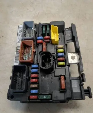 Citroen DS3 BSM Control unit 9667199780