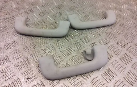 KIA Stonic A set of handles for the ceiling 