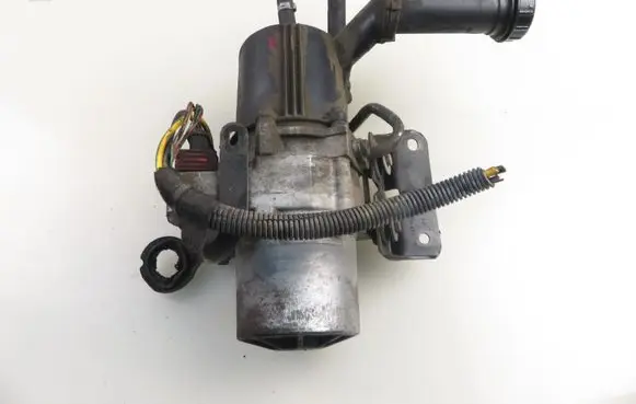 Peugeot 307 Power steering pump 9654102480