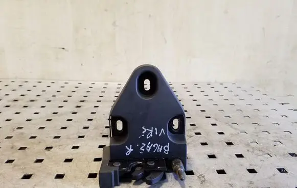 Loading door lock