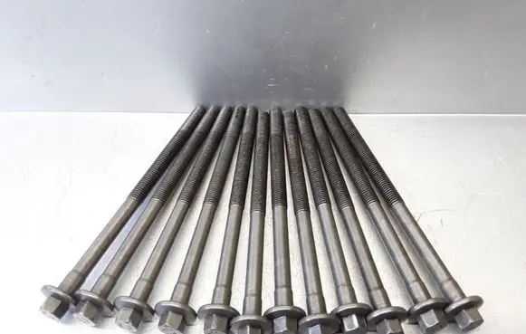 Volvo XC60 Cylinder head bolts 