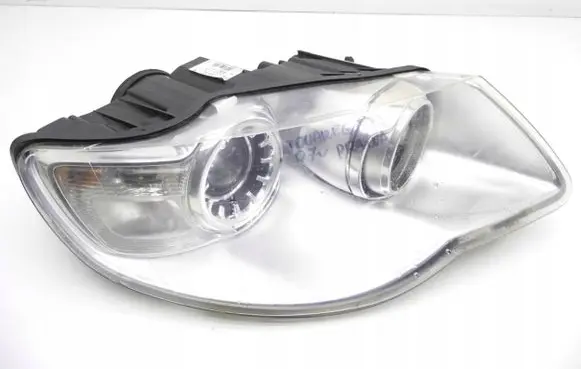 Volkswagen Touareg I Headlight/headlamp