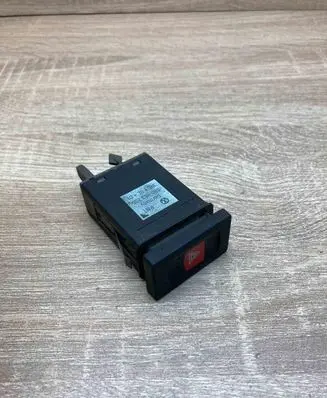 Volkswagen PASSAT B5.5 Hazard light switch 3B0953235